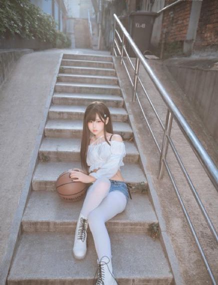 闷骚邻居的阿