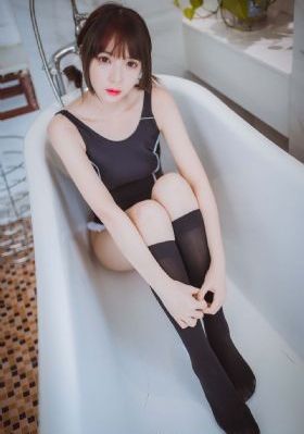 亚洲嫩草