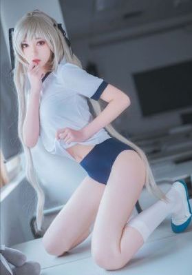 白衣绳奴隶
